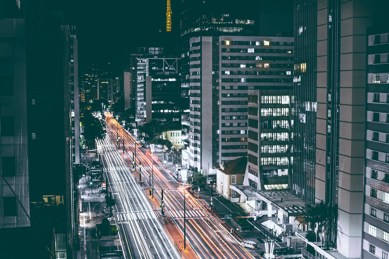 辽宁洪灾村一夜奇迹，机械化桥梁建设展现惊人力量