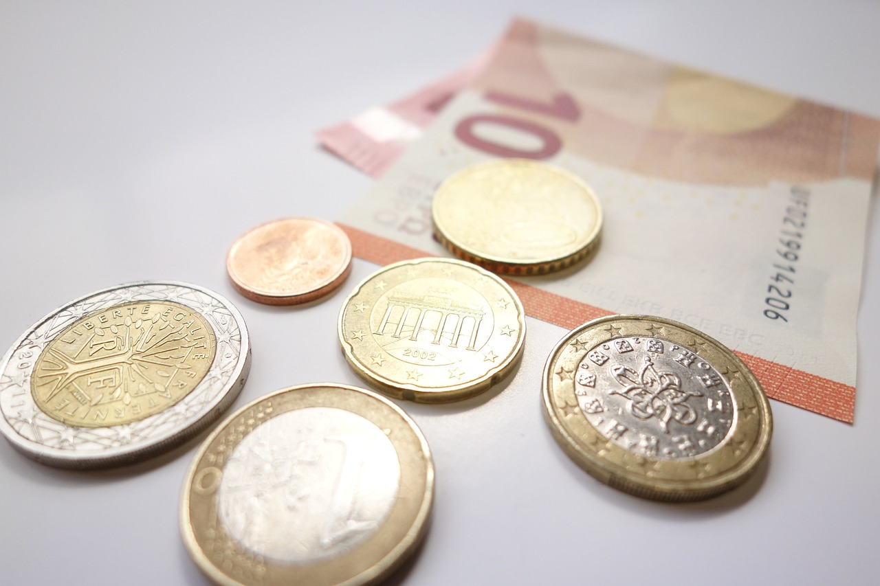 深入解析，揭秘金融世界的权证——一种独特投资工具