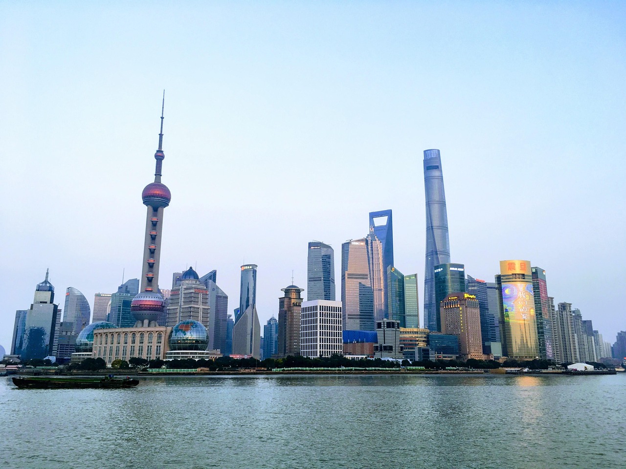 上海外地牌照限行，影响、应对策略与未来趋势