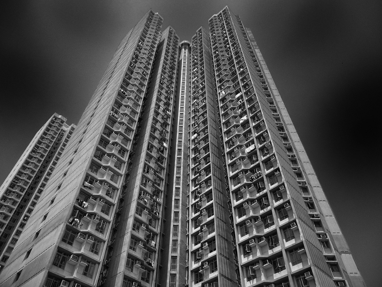 深度解析，600512腾达建设的投资价值与市场前景