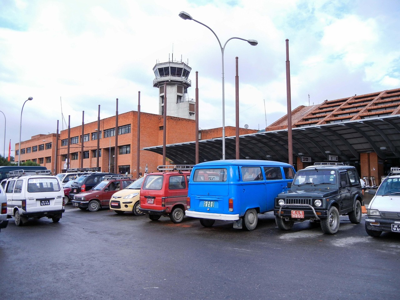 探索金龙汽车，中国商用车行业的领军者