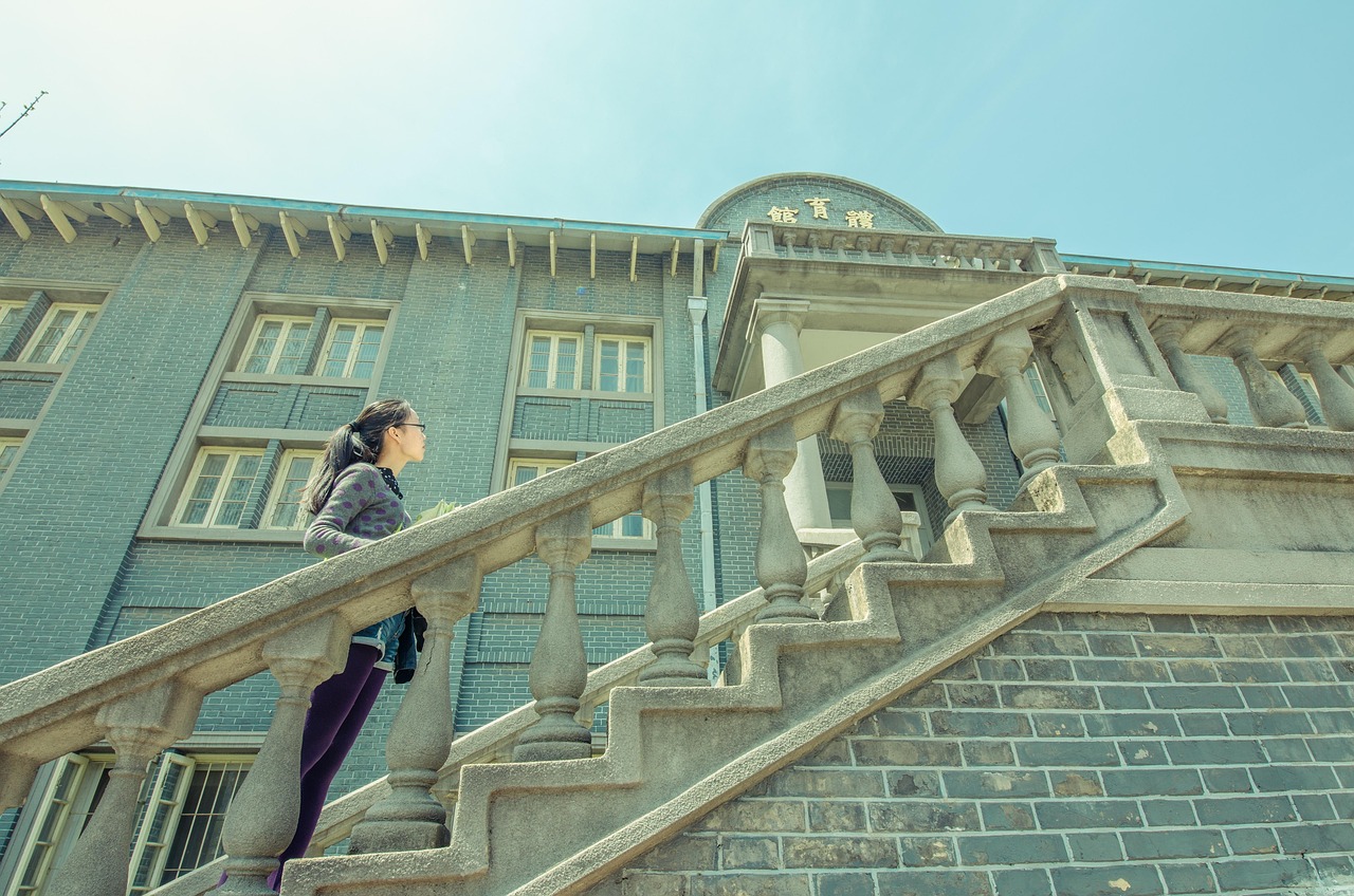 东南网架，引领建筑革新的钢结构专家